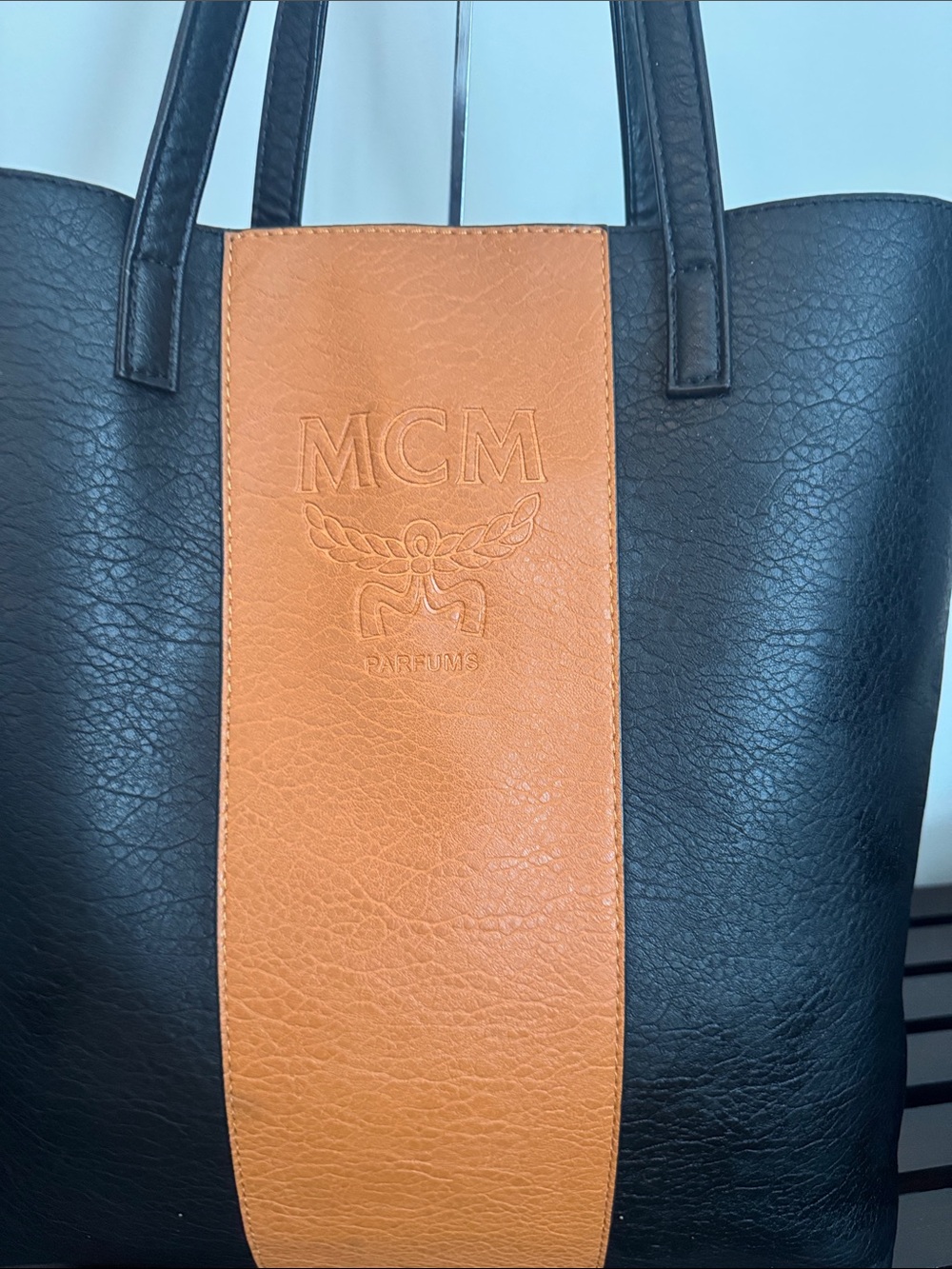 MCM Parfums Limited Edition
Black Shopper Tote
Promotional Bag - Picture 2 of 5